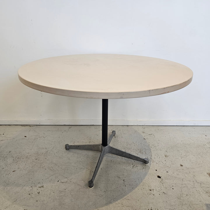 Herman Miller Round Table